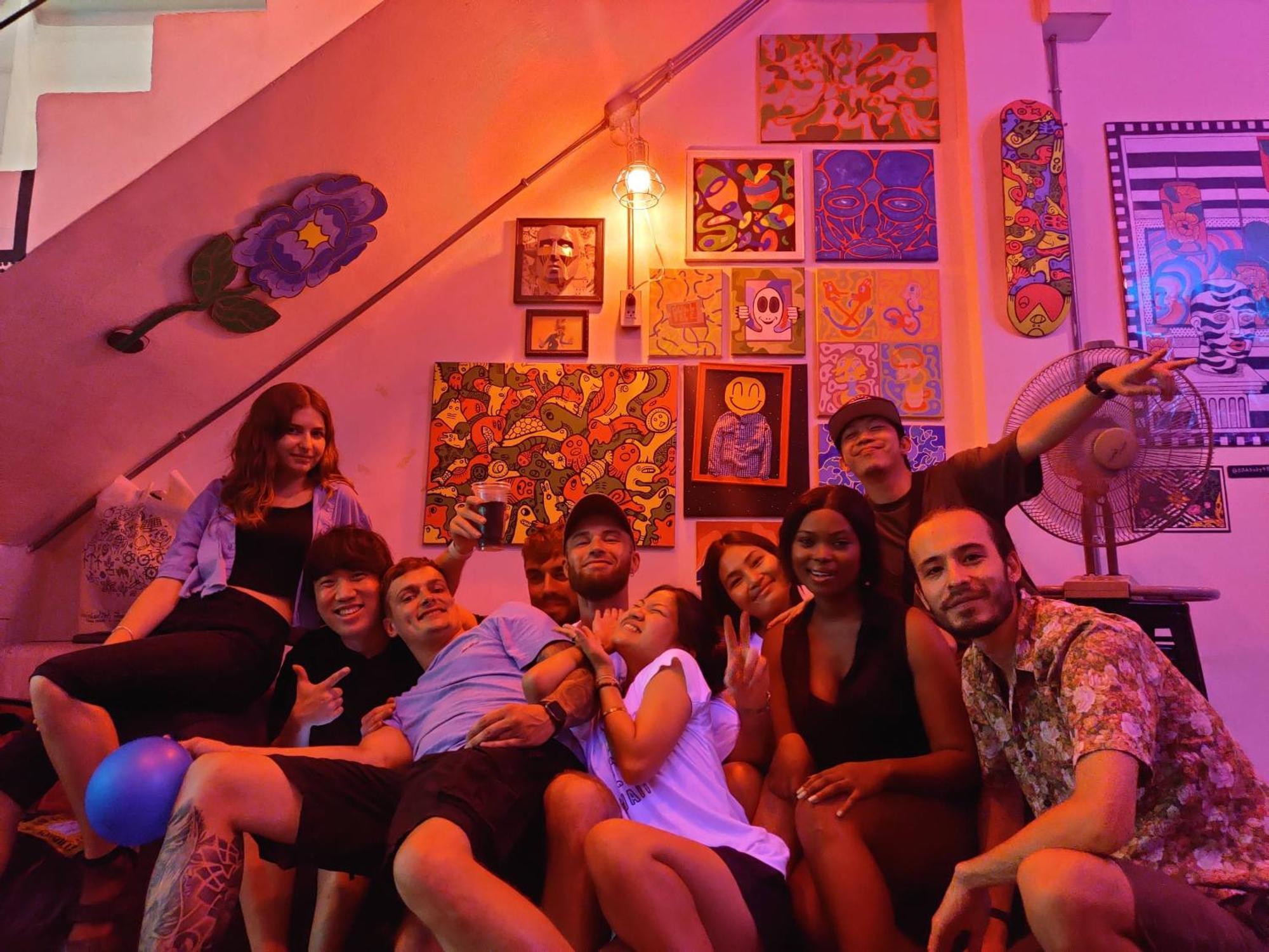Holy Sheet Hostel Bangkok Esterno foto