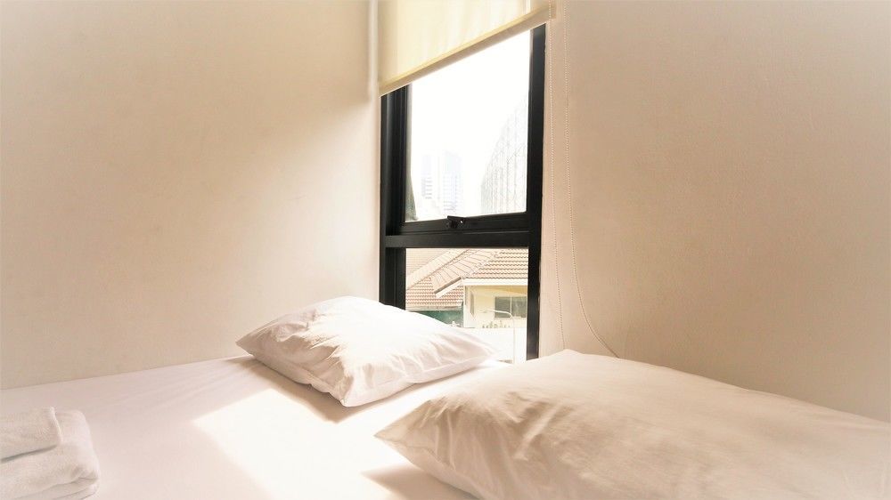 Holy Sheet Hostel Bangkok Esterno foto